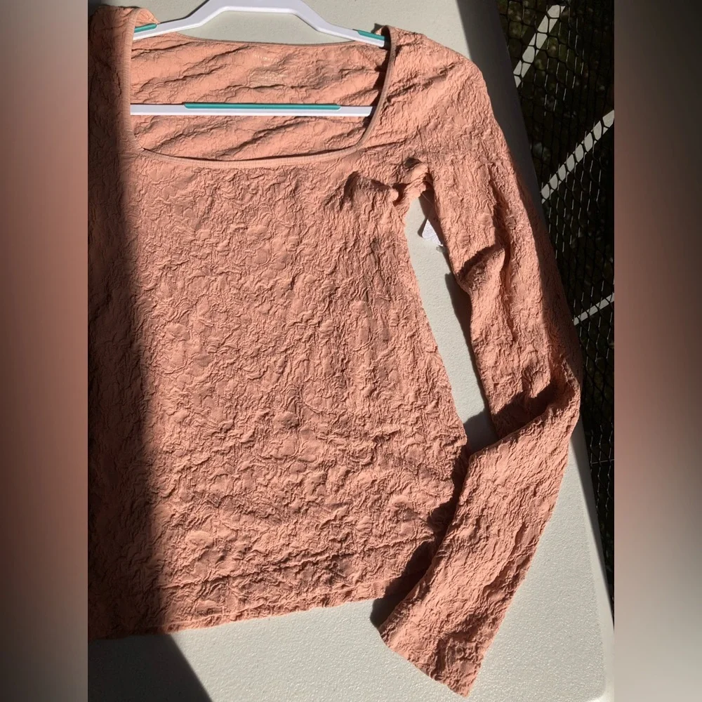 Free People Smoke Rose Have It All Pink Floral Crinkle Long Sleeve Textured Top